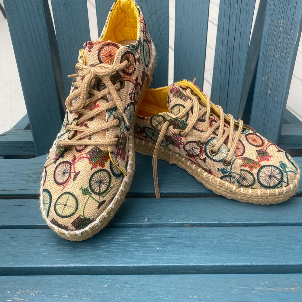 Colorful Bicycle Print Sneakers